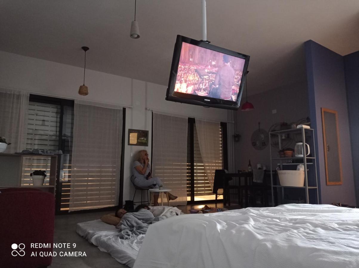 Bed and Breakfast Sponder Loft à Giv'at Yo'av Extérieur photo